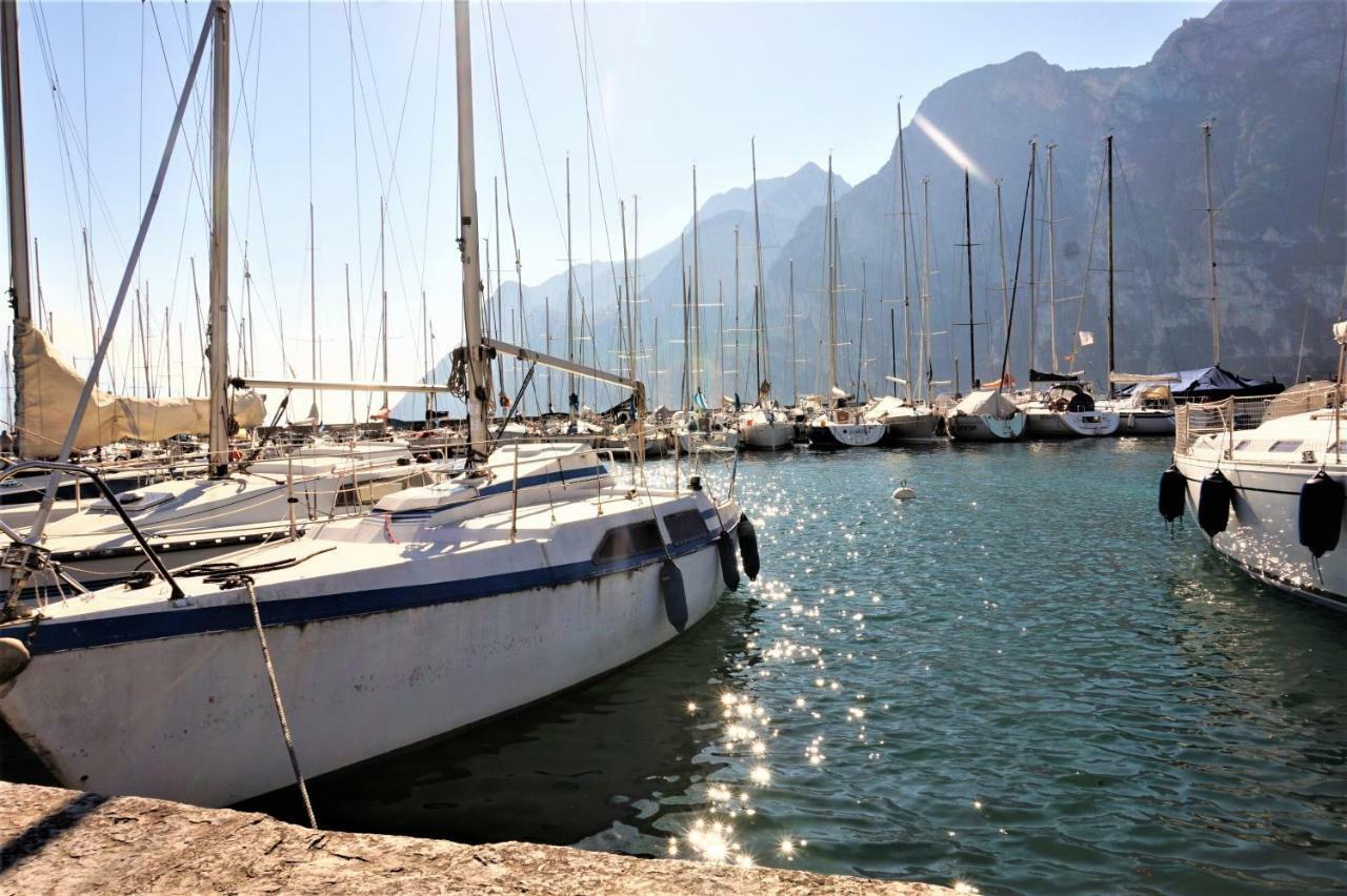 Apartment Brione Riva del Garda Buitenkant foto